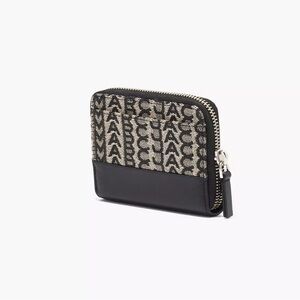 Marc Jacobs Monogram Zip Around Leather Wallet NWT and Dustbag